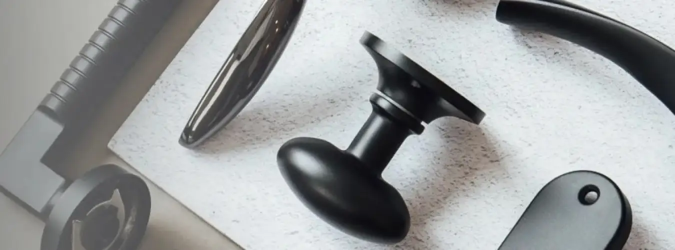 Door knobs vs door handles Pros and Cons of choosing and installing