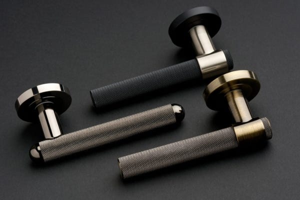 What are Knurled Handles