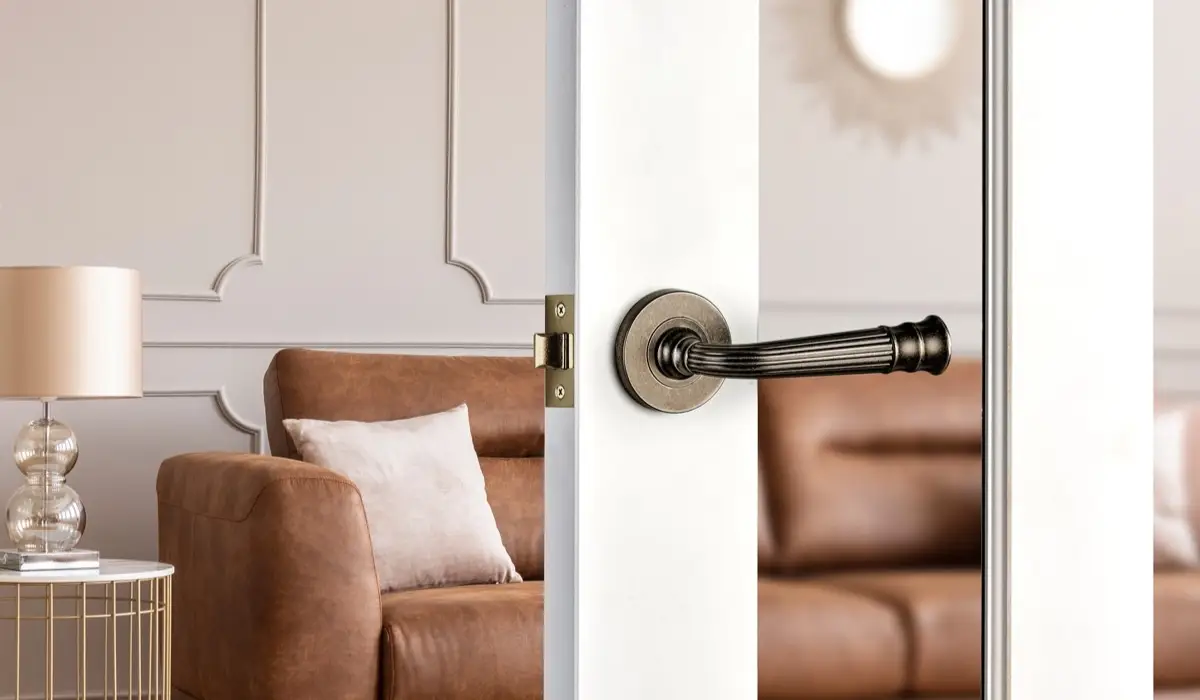 How to clean brushed metal handles & knobs